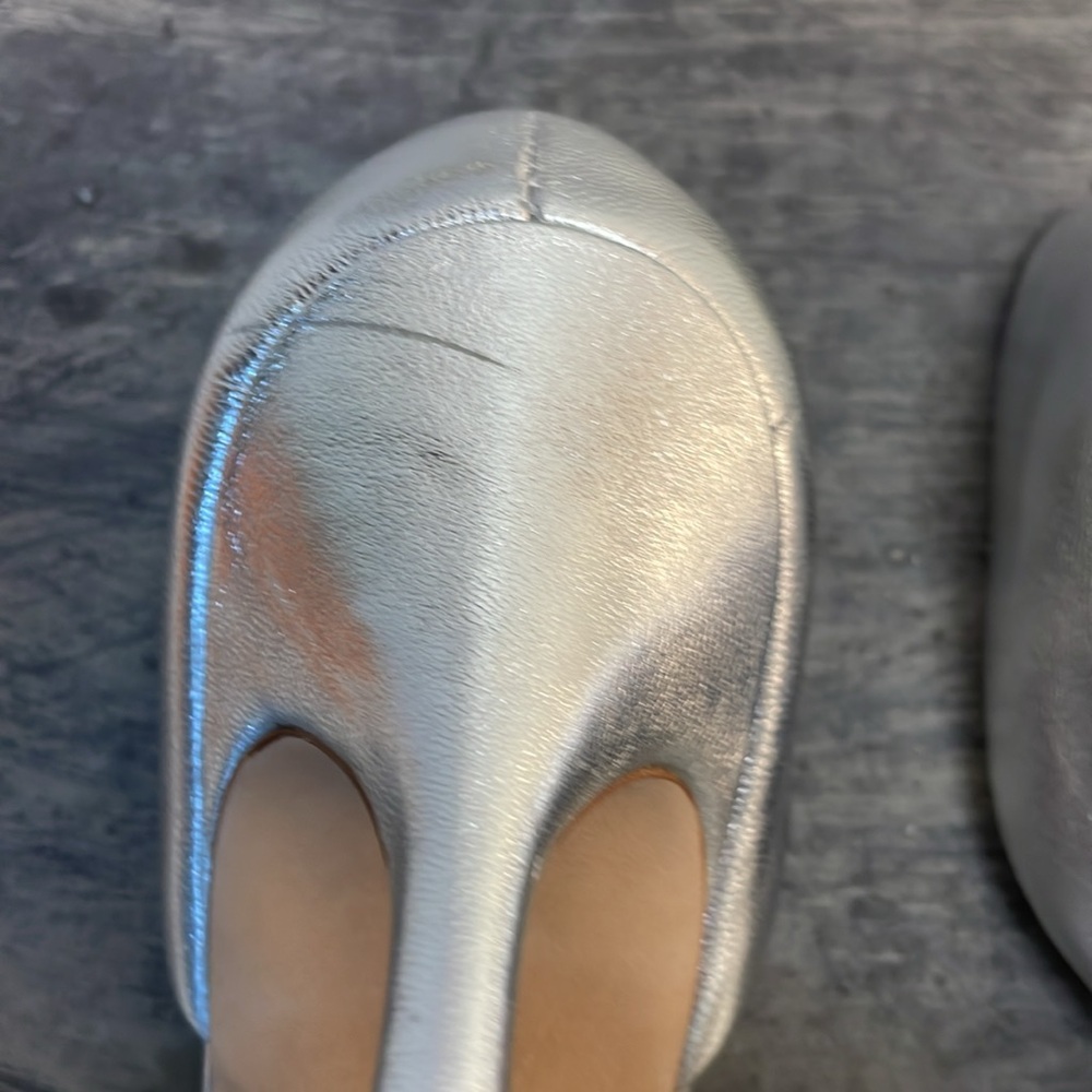 #0165 - Badgley Mischka Women's Silver Heels-Worn 1 time-7 - Picture 11 of 12